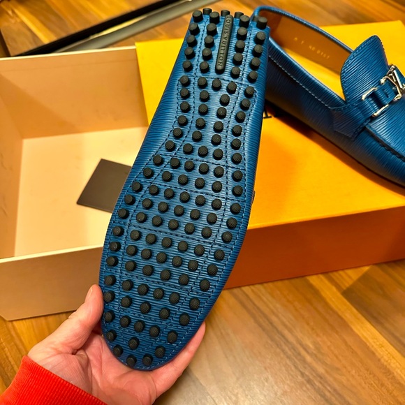 Louis Vuitton loafers new - Picture 1 of 5
